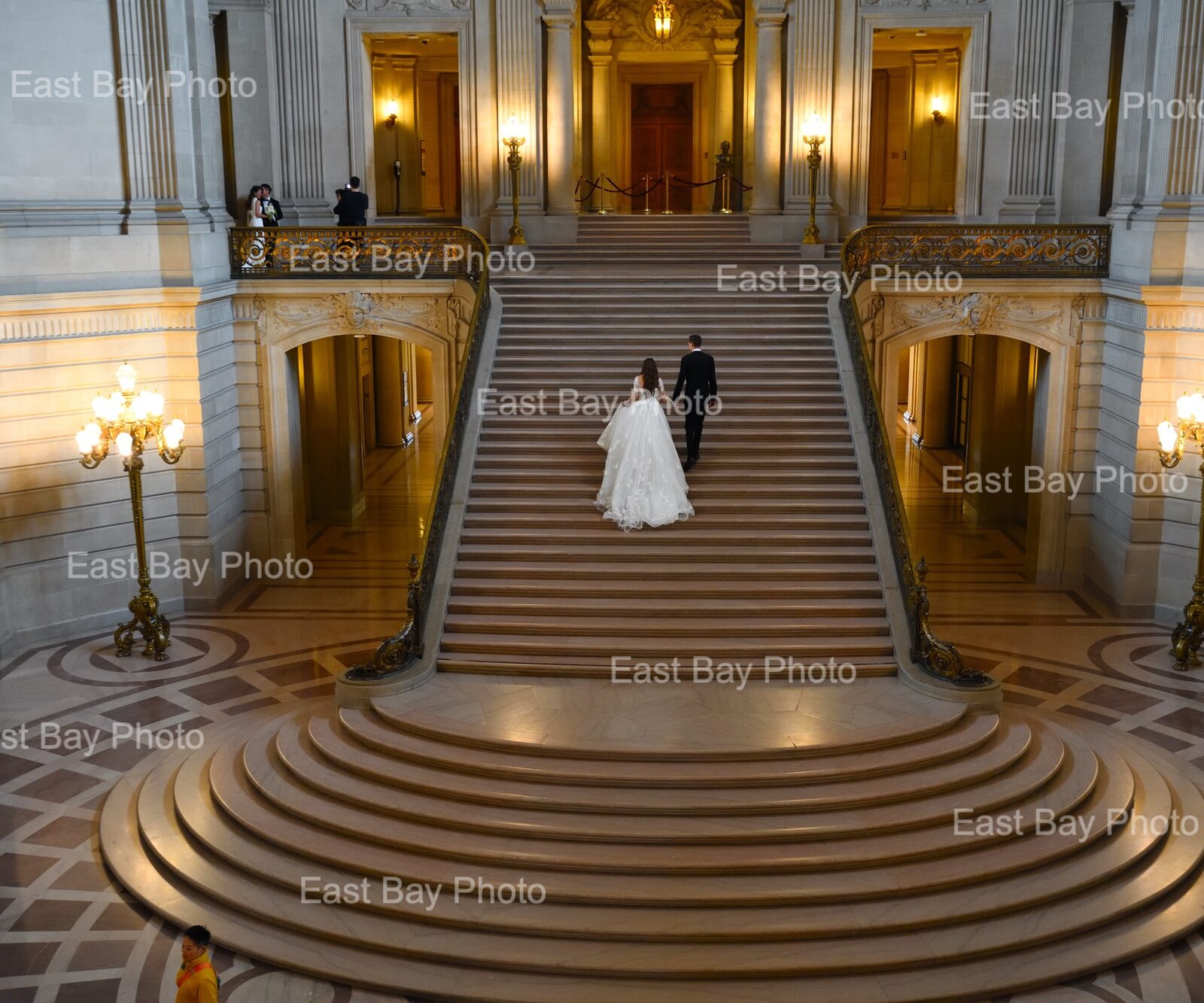 bride-and-groom-wedding-san-francisco-civic-center0003